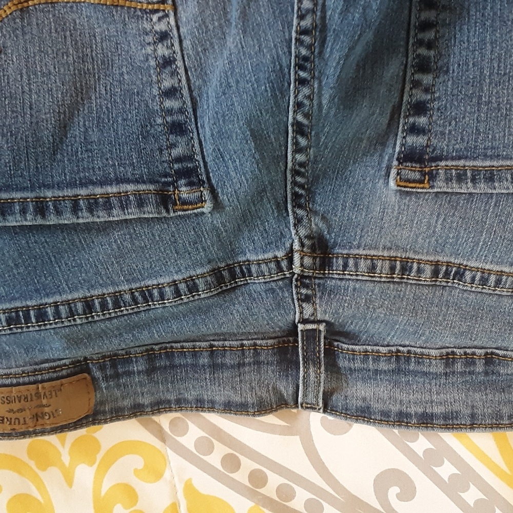 Women's jeans